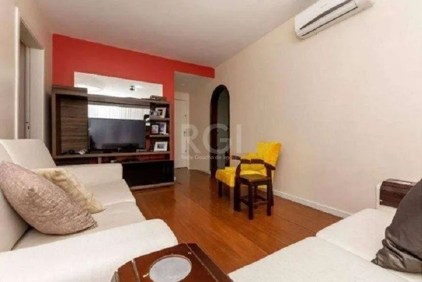 Apartamento para Venda - 97.84m², 3 dormitórios, sendo 1 suites, 1 vaga - Petrópolis