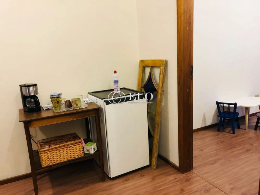 sala comercial com um mês de carência, com duas vagas de garagem