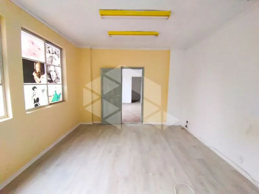 Sala/Conjunto em a010b00000fuaVcAAI