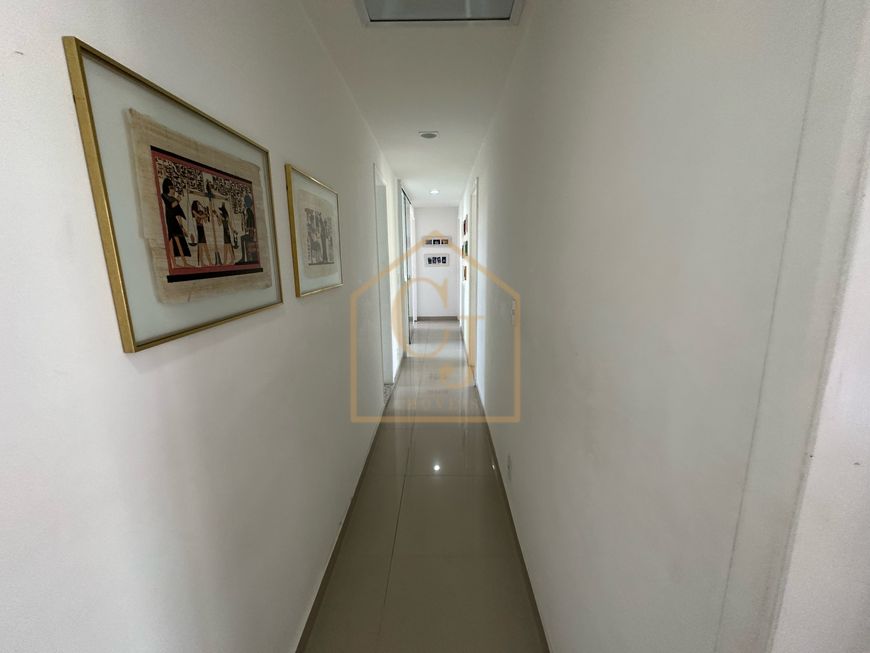 Linda casa duplex disponível para venda com 06 quartos em condomínio fechado