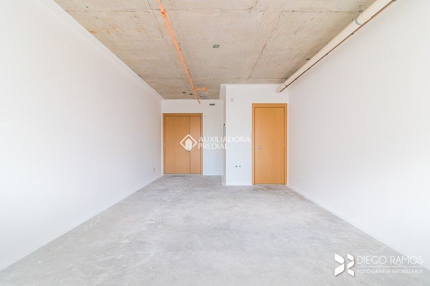 Comercial no bairro Passo da Areia
