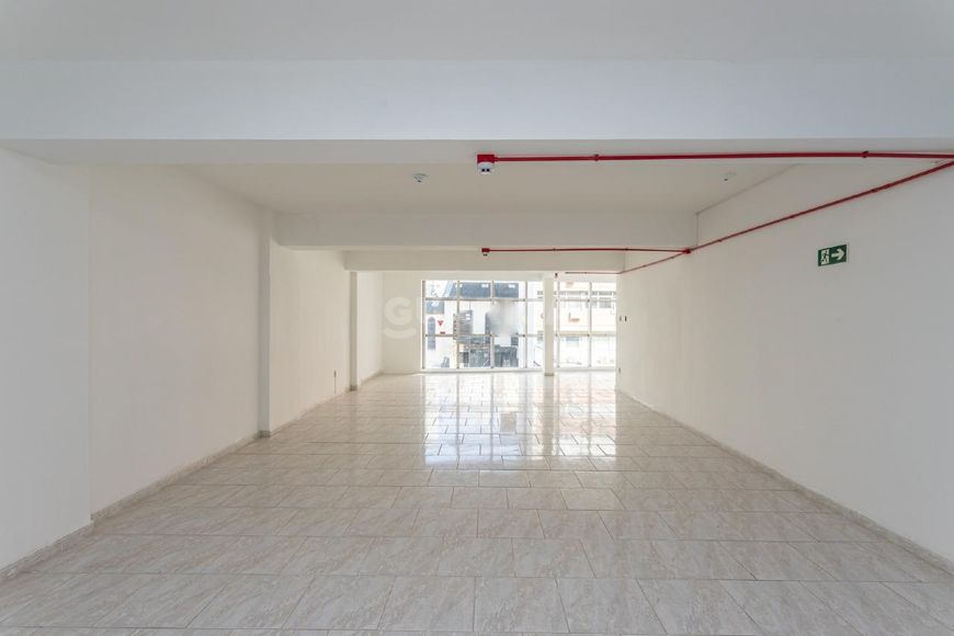 Sala Comercial para alugar no Centro Histórico.