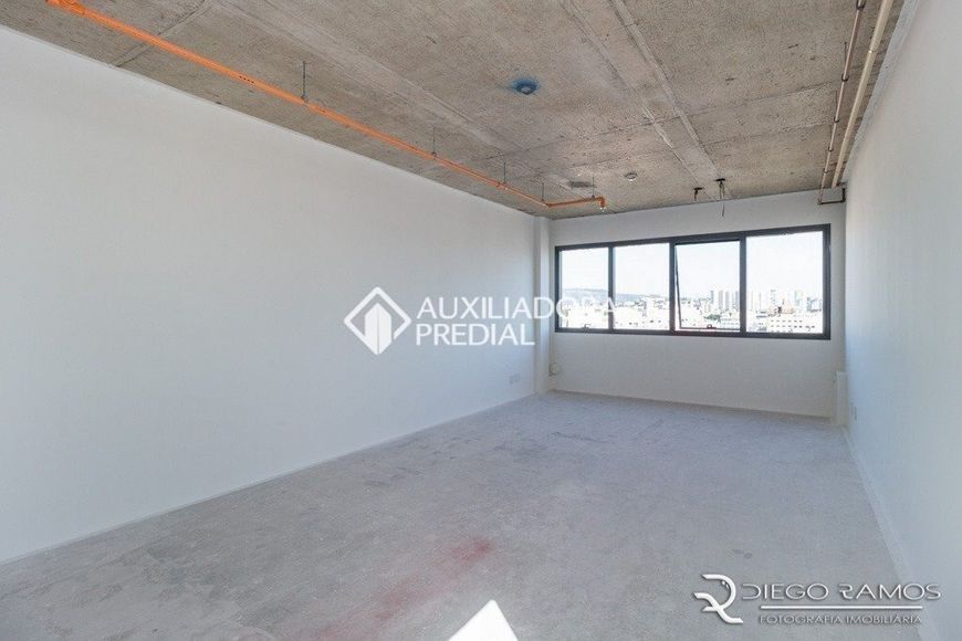Comercial no bairro Passo da Areia