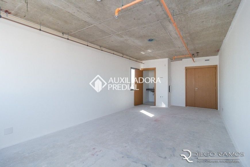 Comercial no bairro Passo da Areia