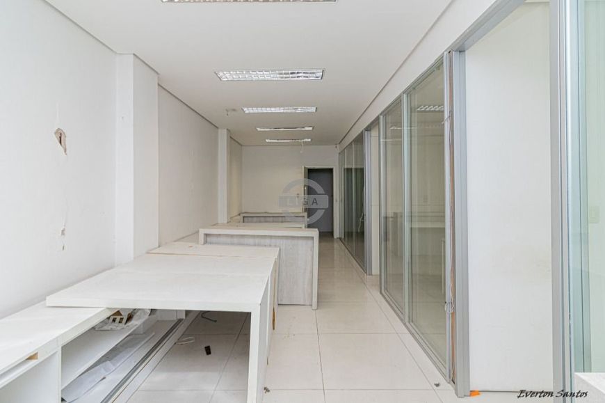 Loja para alugar de 153m² no bairro Rio Branco - Porto Alegre/RS