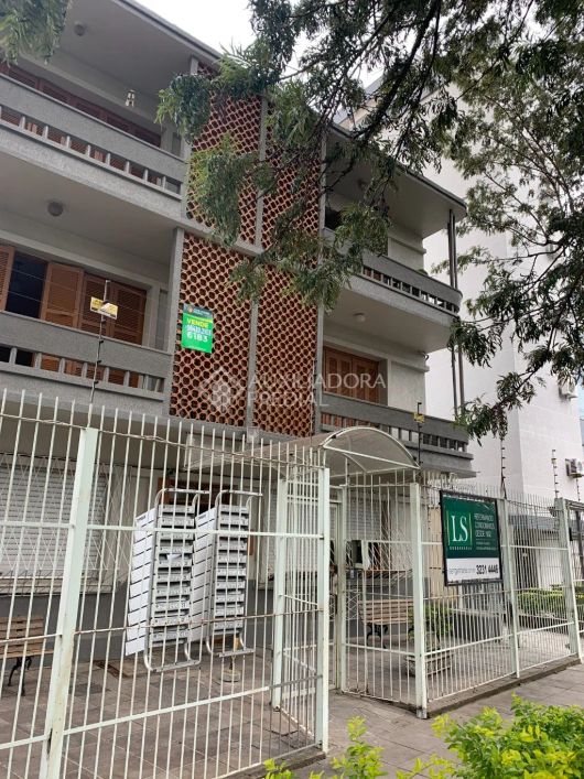 Imóvel para venda possui 157 metros quadrados com 3 quartos em Santa Cecília - Porto Alegre - RS