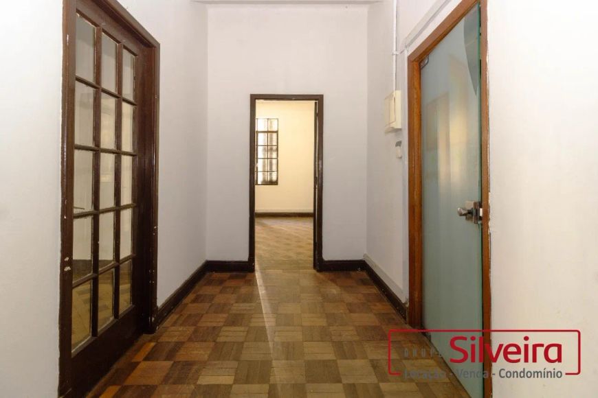 SALA COMERCIAL 150M² - CENTRO DE POA.