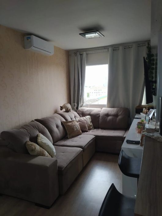 Lindo apartamento com 02 dormitórios no bairro Humaita - com vaga descoberta para 01 carro, living,