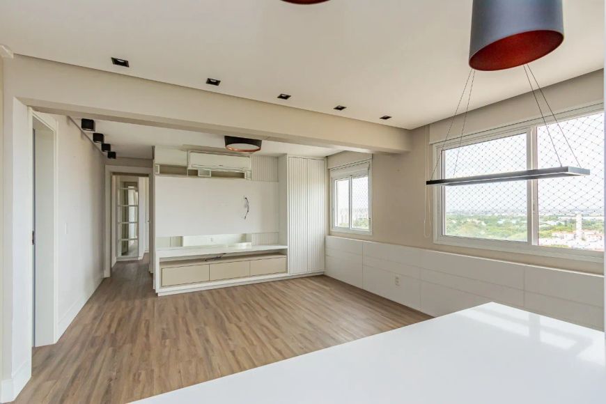 Apartamento a venda com 3 dormitórios em Porto Alegre