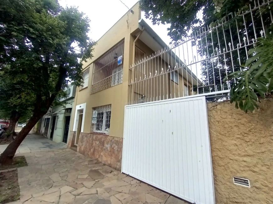 Casa Comercial totalmente reformada no Navegantes