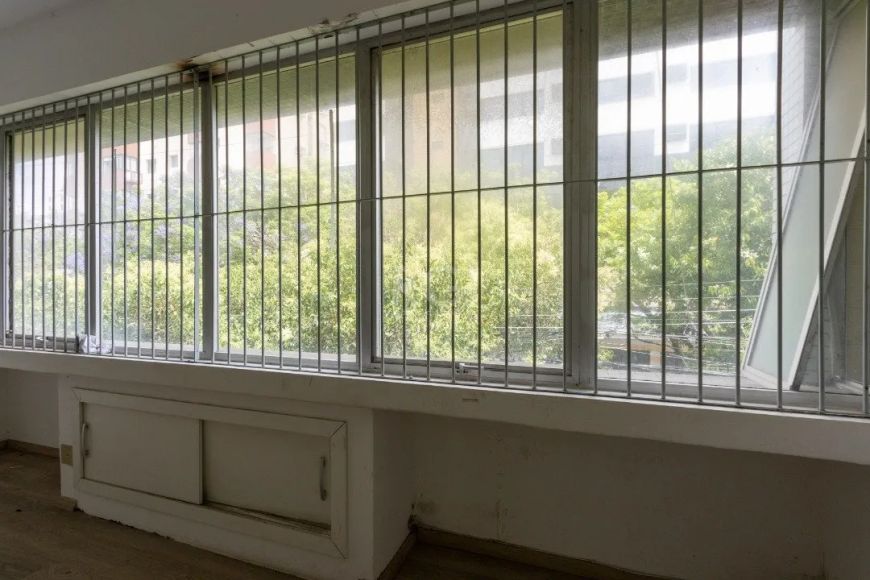 Sala comercial | Bairro Menino Deus | 39,13m² privativosExcelente sala com cerca de 39,13m² privativ