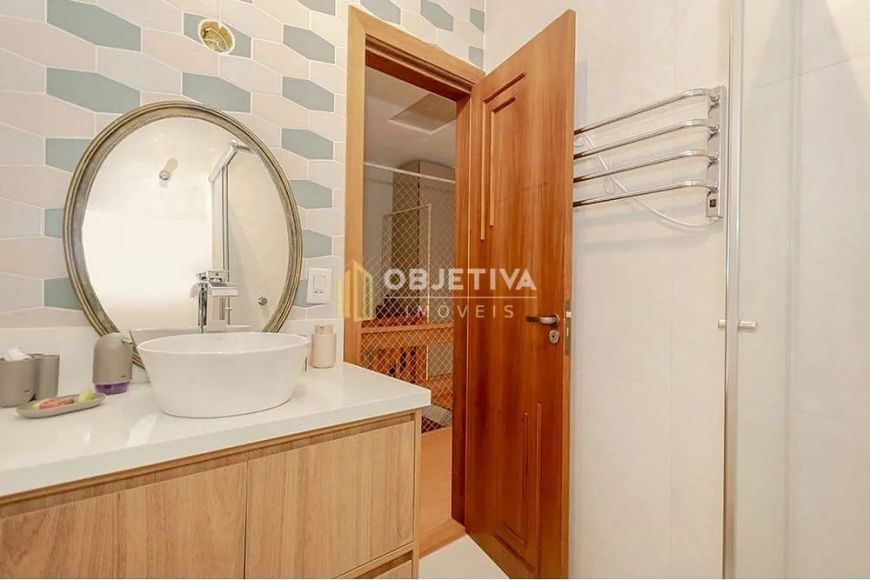 Casa à venda 3 Quartos 1 Suite 2 Vagas 187.09M² Espírito Santo Porto Alegre - RS