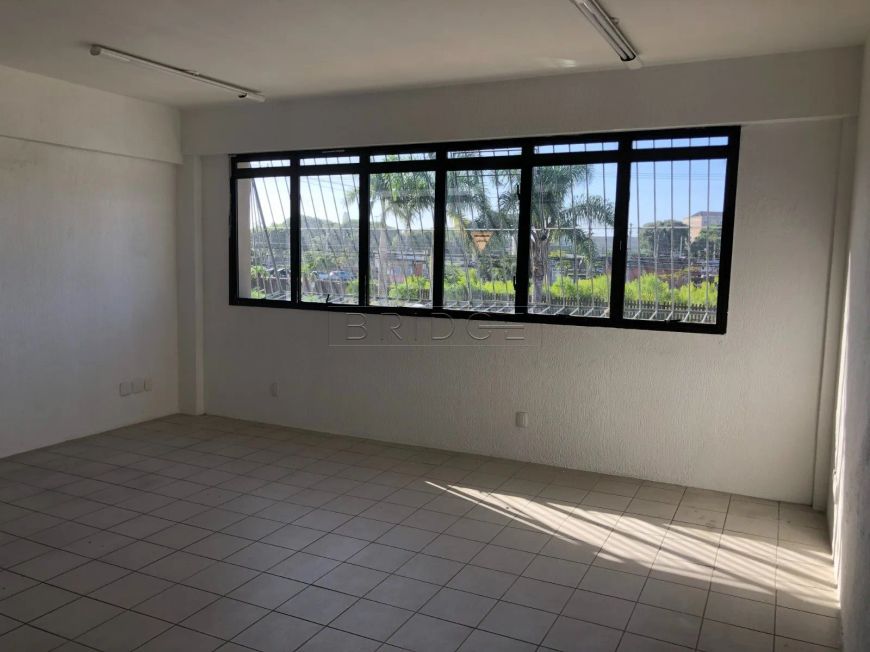 Pavilhão para alugar com 750m² no bairro Humaitá