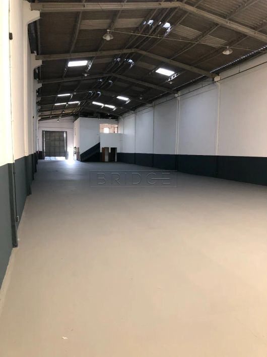 Pavilhão para alugar com 750m² no bairro Humaitá