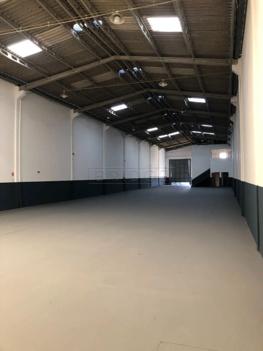 Pavilhão para alugar com 750m² no bairro Humaitá