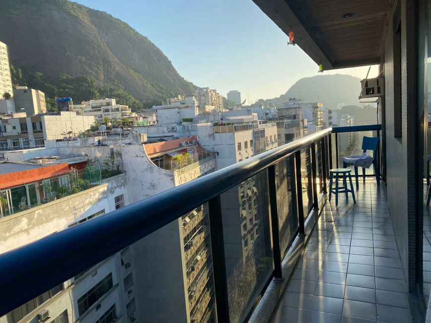 Copacabana Rua Paula Freitas 1.220,000 com infraestrutura