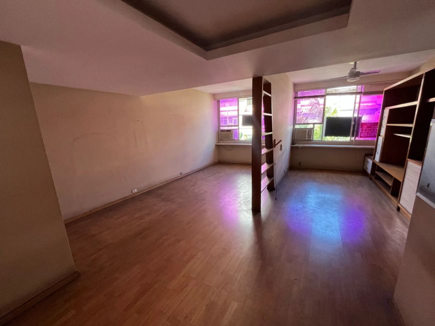 Imóvel para venda possui 130 metros quadrados com 4 quartos em Flamengo - Rio de Janeiro - RJ