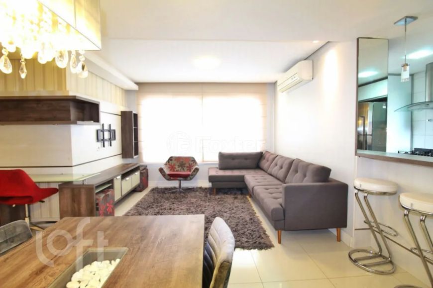Apartamento à venda Rua Roque Calage, Passo da Areia - Porto Alegre