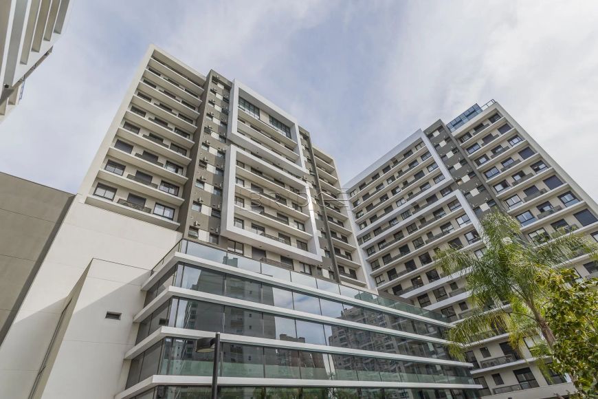Apartamento mobiliado no Central Parque.
