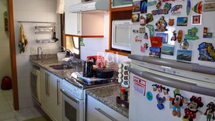 Apartamento de 3 dormitórios, 1 suíte, 87 m2 de área privativa e 1 vaga de garagem, no condomínio Sa
