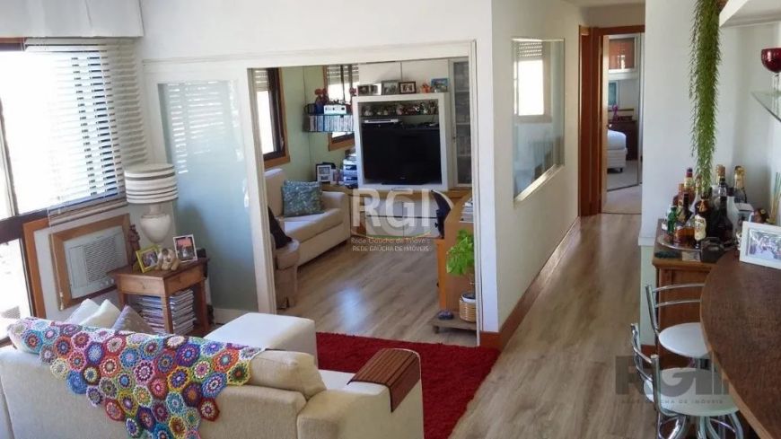 Apartamento de 3 dormitórios, 1 suíte, 87 m2 de área privativa e 1 vaga de garagem, no condomínio Sa