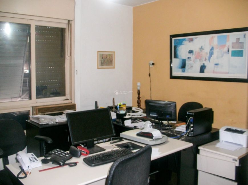 Auxiliadora Predial Vende Casa 5 Dormitórios bairro Santa Cecilia