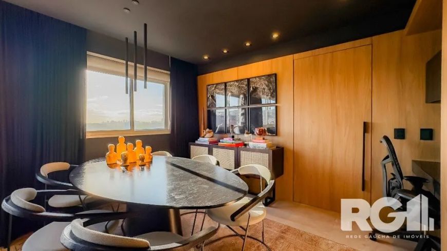 Exclusividade: Apartamento finamente decorado por renomado arquiteto, mobiliário assinado, 102m² pri
