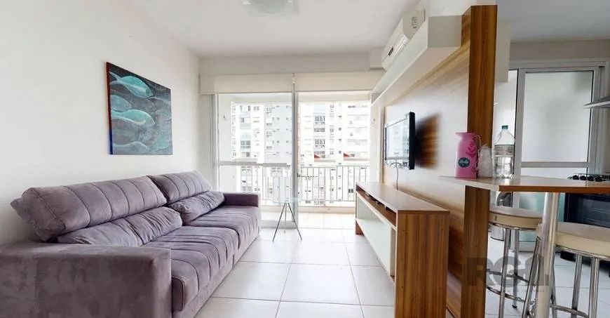 Apresentamos este sofisticado apartamento à venda, situado na Avenida Andaraí, no bairro Passo D'Are