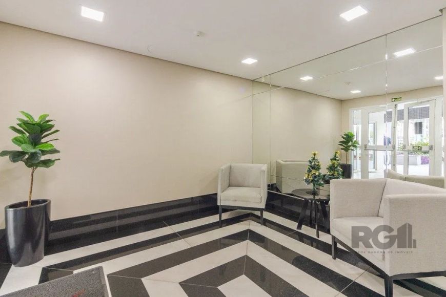 Apartamento 3 dormitórios, sendo 1 suíte, 102 m² de área privativa e 2 vaga(s) de garagem. Localizad