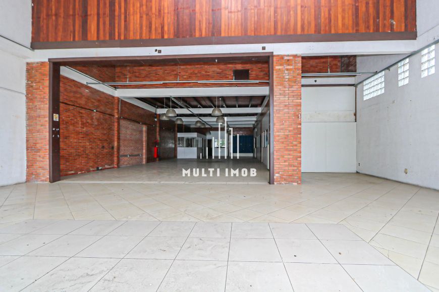 Loja com 500m² na Assis Brasil
