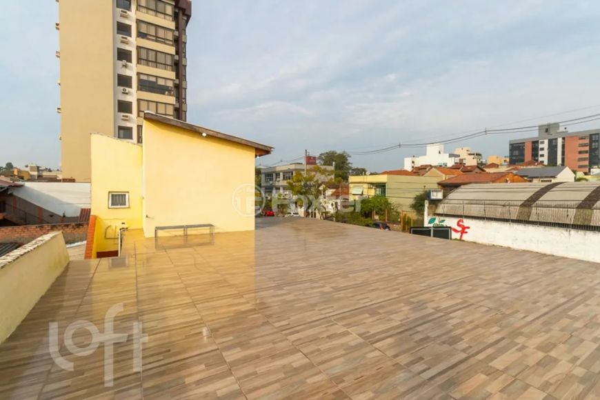 Casa à venda Rua Leopoldo de Freitas, Passo da Areia - Porto Alegre