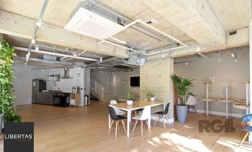 LIBERTAS IMOBILIÁRIA ALUGA,Loja comercial com 190m²/santa Cecilia