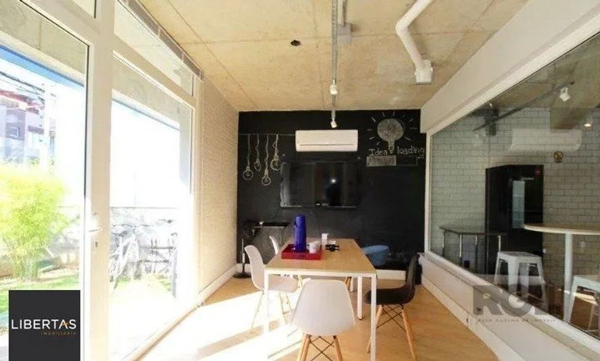 LIBERTAS IMOBILIÁRIA ALUGA,Loja comercial com 190m²/santa Cecilia