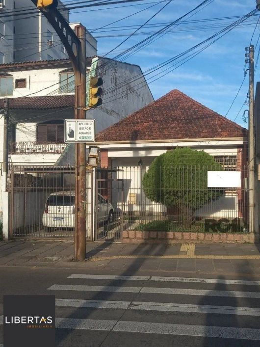 Casa 4 dormitórios à venda Teresópolis Porto Alegre/RS