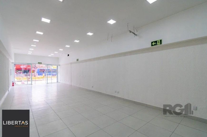 Loja para Venda na Assis Brasil de 3 andares