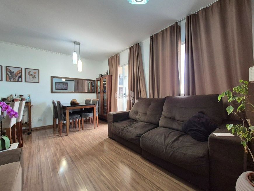 Apartamento 3 dormitórios, sendo 1 suíte, andar alto, excelente posição do sol, vista livre