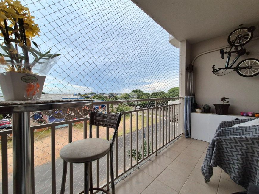 Apartamento 3 dormitórios, sendo 1 suíte, andar alto, excelente posição do sol, vista livre