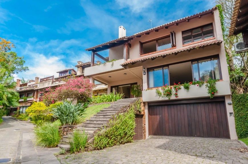 VENDA, CASA EM CONDOMÍNIO com 643.74m², 5 dormitório(s), 7 vaga(s). TRISTEZA, PORTO ALEGRE.