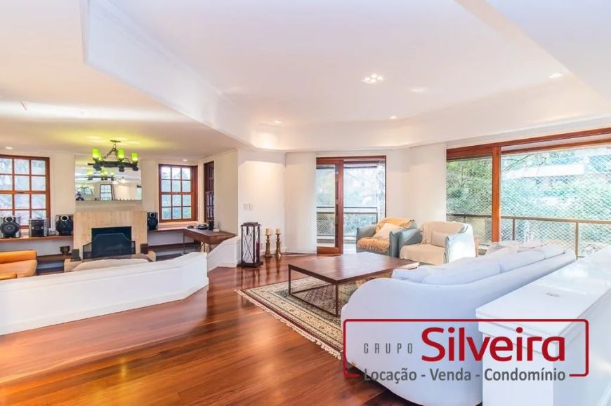Apartamento em Porto Alegre, no bairro Auxiliadora, à venda.