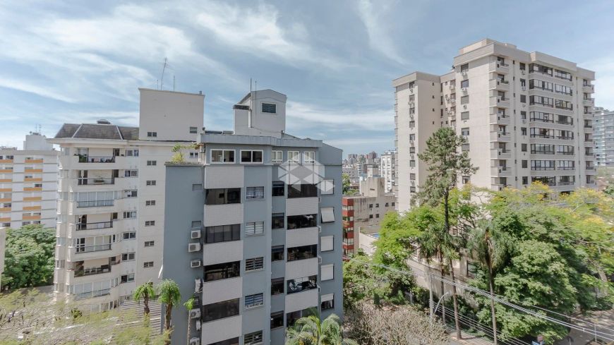 Apartamento com 4 quartos e 1 vaga dupla no bairro Mont Serrat
