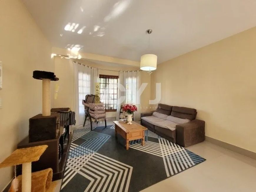 Casa 4 dormitórios no bairro Hípica, Porto Alegre