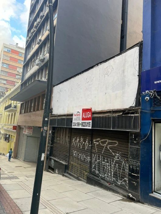 Ponto Comercial/Loja para Alugar no Centro Histórico com 300 m² de Área Útil