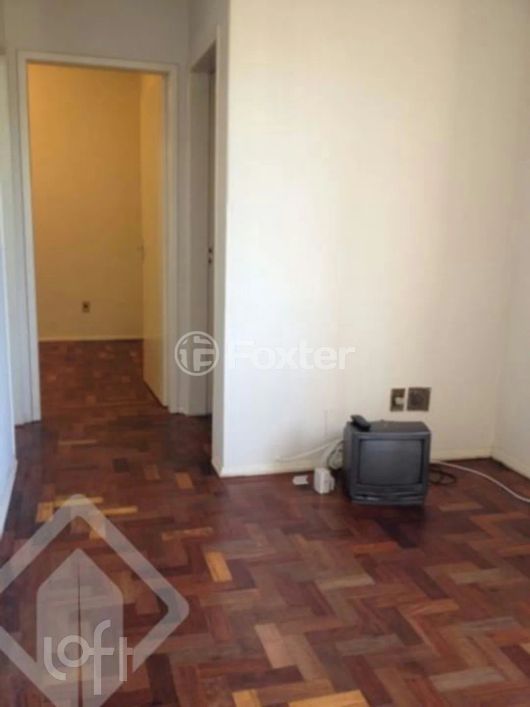 Apartamento à venda Rua Roque Calage, Passo da Areia - Porto Alegre