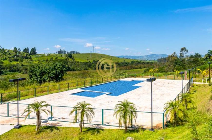 Terreno à venda com 360 m² no Condomínio Bella Vittá Caminho da Mata - Caçapava/SP.