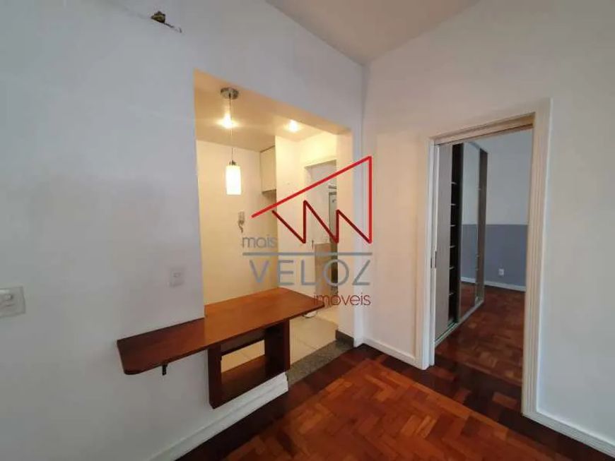 Apartamento - / Residencial / Glória