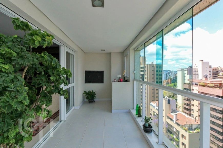 Apartamento à venda em Mont'serrat com 165 m², 1 quarto, 1 suíte, 3 vagas