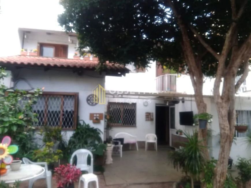 Casa à venda 3 Quartos 200M² Passo da Areia Porto Alegre - RS