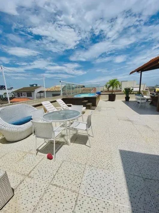 Linda Cobertura 300 m2, 04 quartos(04suítes), Prédio novo