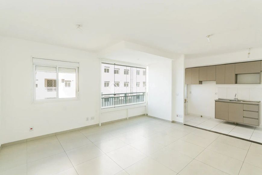 Imóvel para aluguel possui 65 metros quadrados com 2 quartos em Farrapos - Porto Alegre - RS