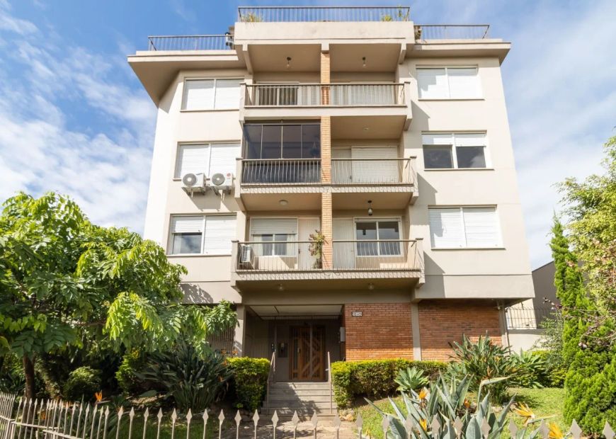 Excelente apartamento de 1 dormitório no Bairro Passo da Areia, totalmente reformado.